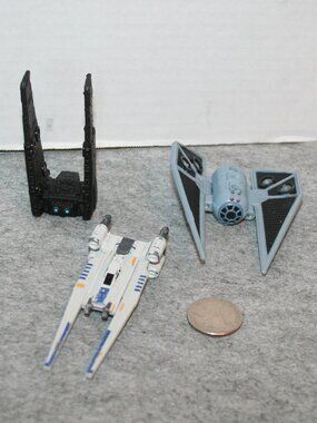 (3) Star Wars Starships Diecast Hot Wheels Lot 1